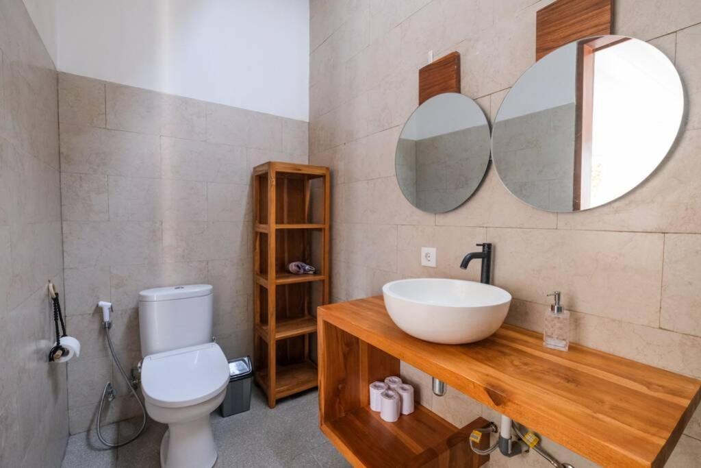 Kiki Village Bathtub And Living Room Canggu Zewnętrze zdjęcie