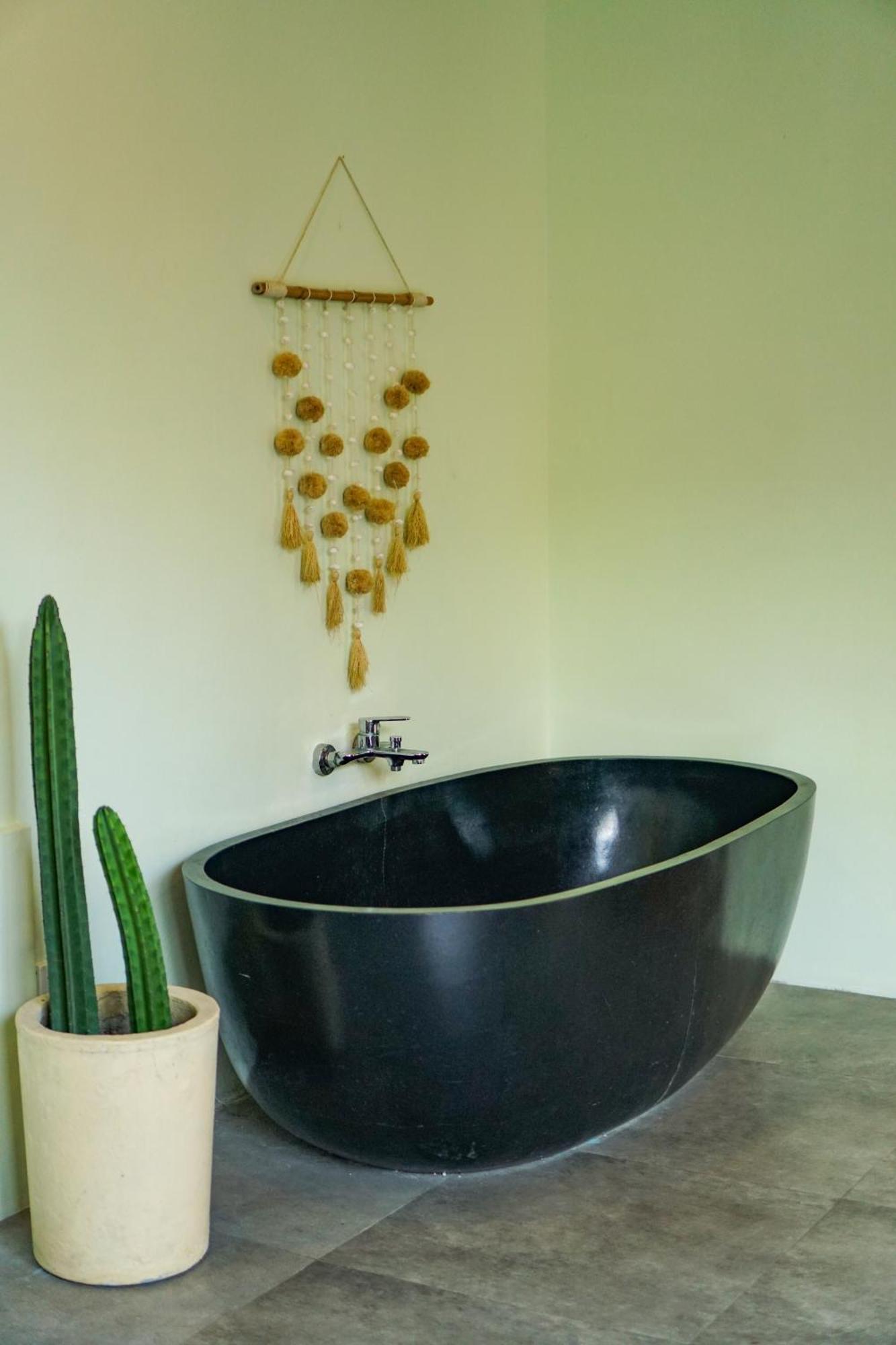 Kiki Village Bathtub And Living Room Canggu Zewnętrze zdjęcie